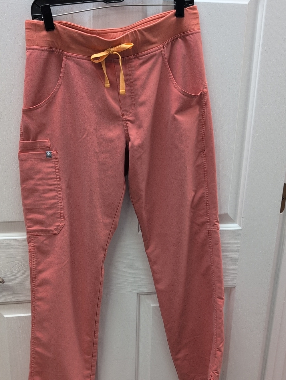 Figs Kade Scrub Pants Medium Coral - Picture 2 of 9